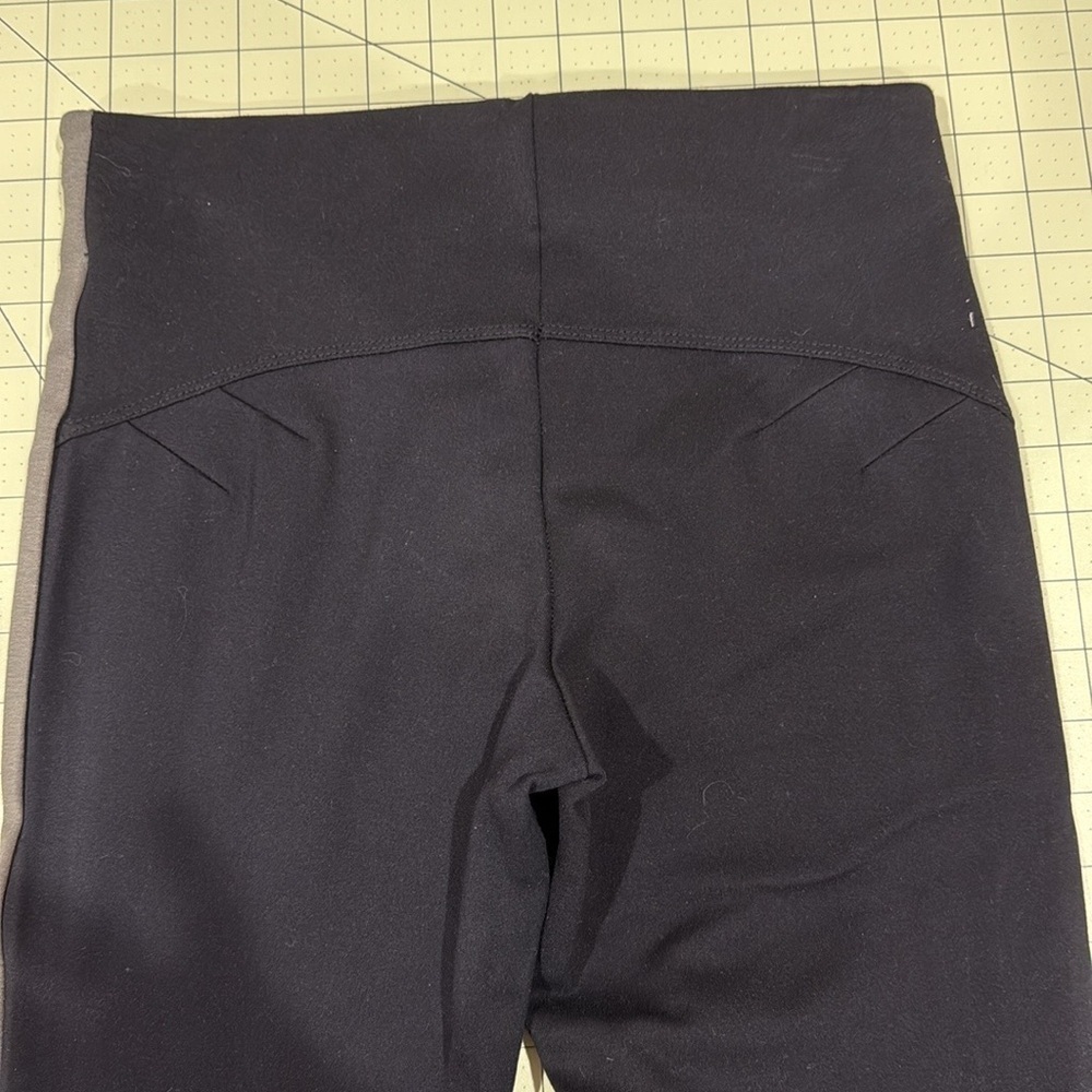 1st Kiss Girls Leggings - Black with White and Gray Stripes. Size S - Picture 3 of 4